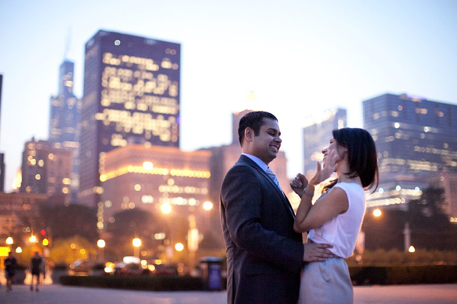 Chicago-Proposal-Photographer-Buckingham-Fountain